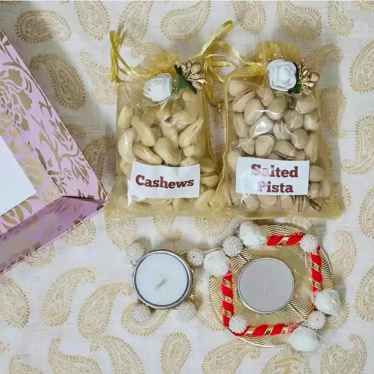 Cashew and Pista Hamper