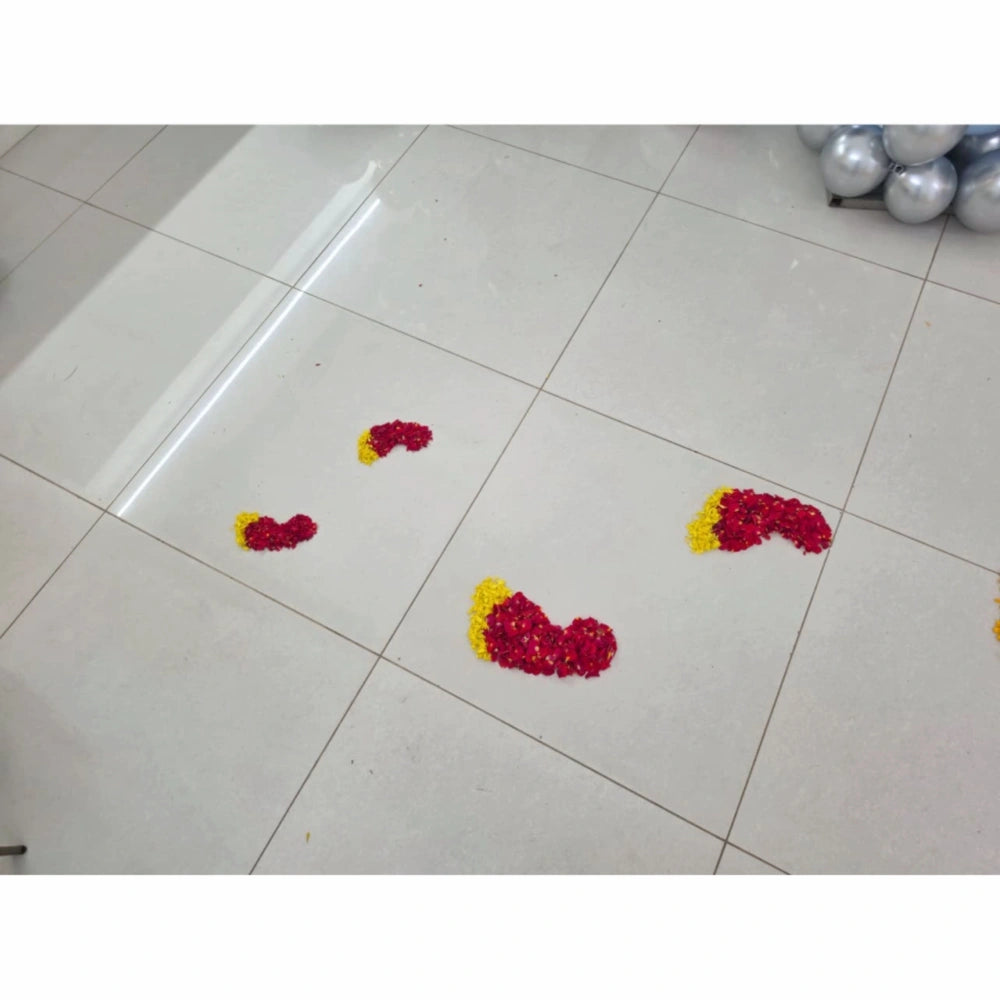Get Welcome Baby Floral Footprint Pathway Decoration
