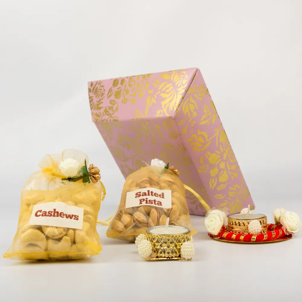 Order Diwali Hamper with Cashews & Salted Pistas